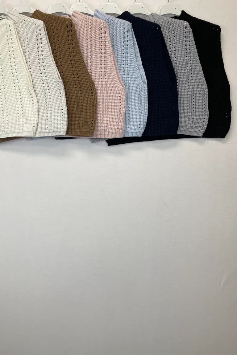 Poncho/Gilet - Image 3