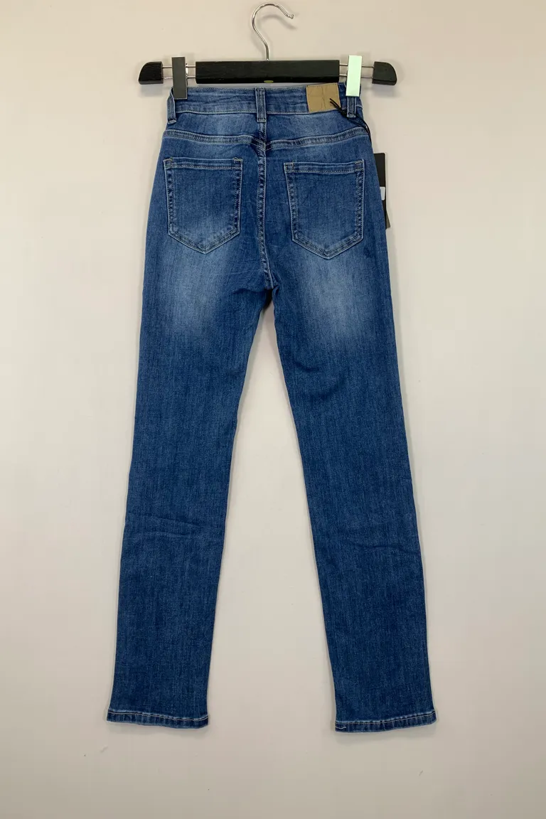 Jeans - Image 2