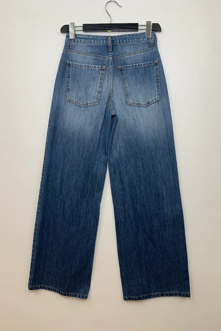 Jeans - Image 2