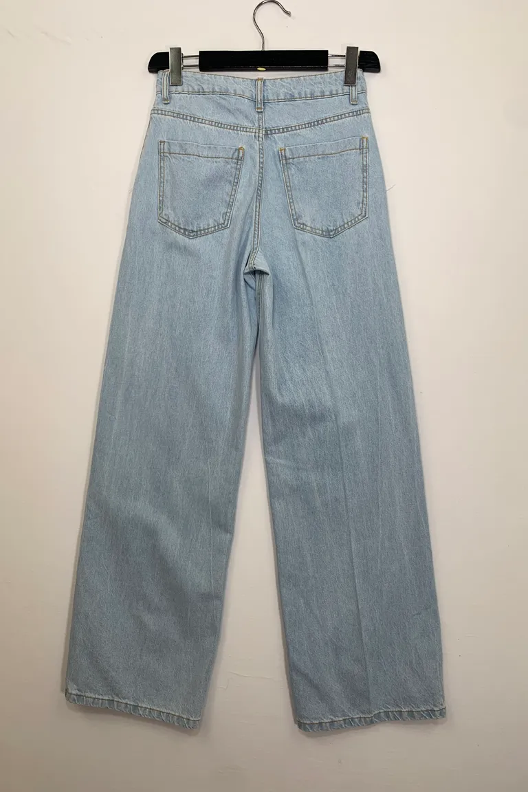 Jeans - Image 2