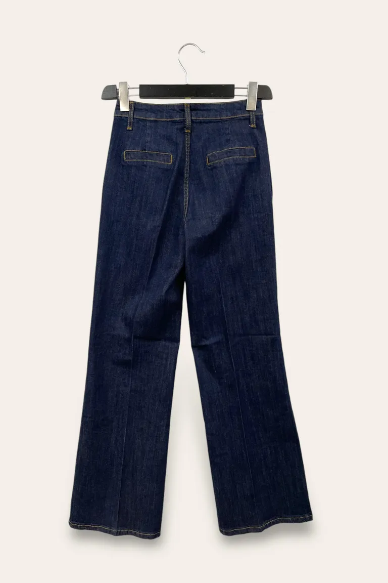 Jeans - Image 2