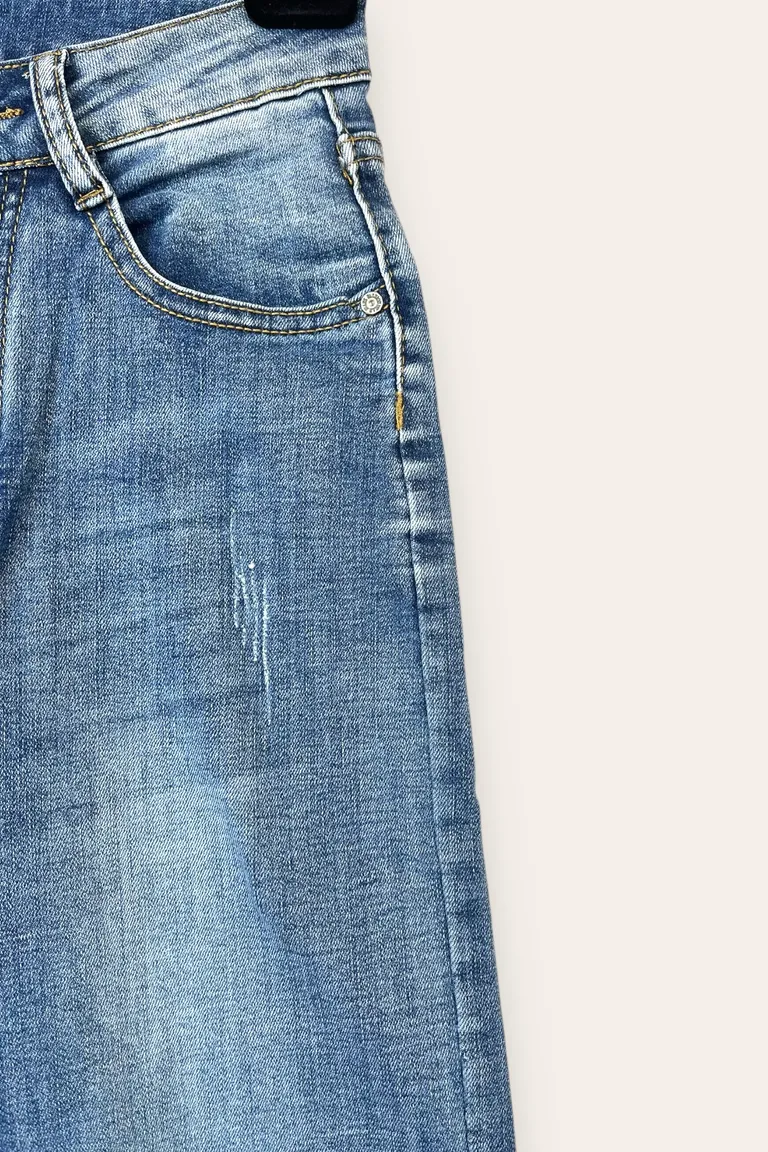 Jeans - Image 2