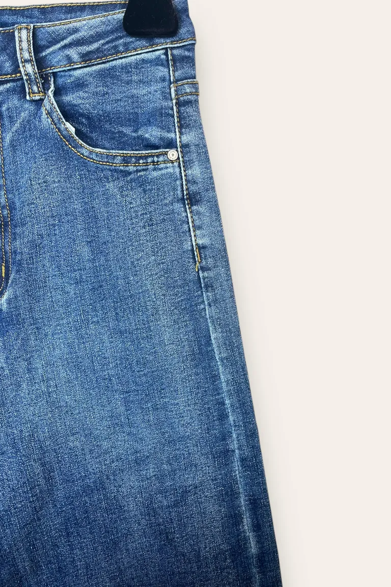 Jeans - Image 2