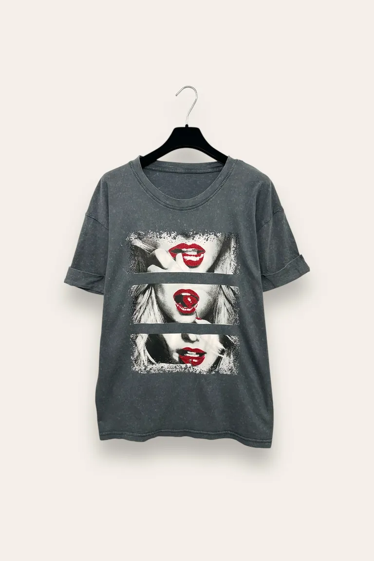 T-shirt - Image 1