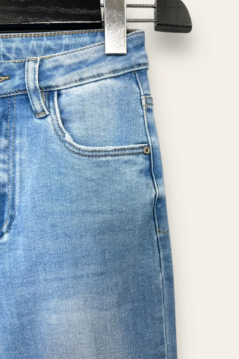 Jeans - Image 2