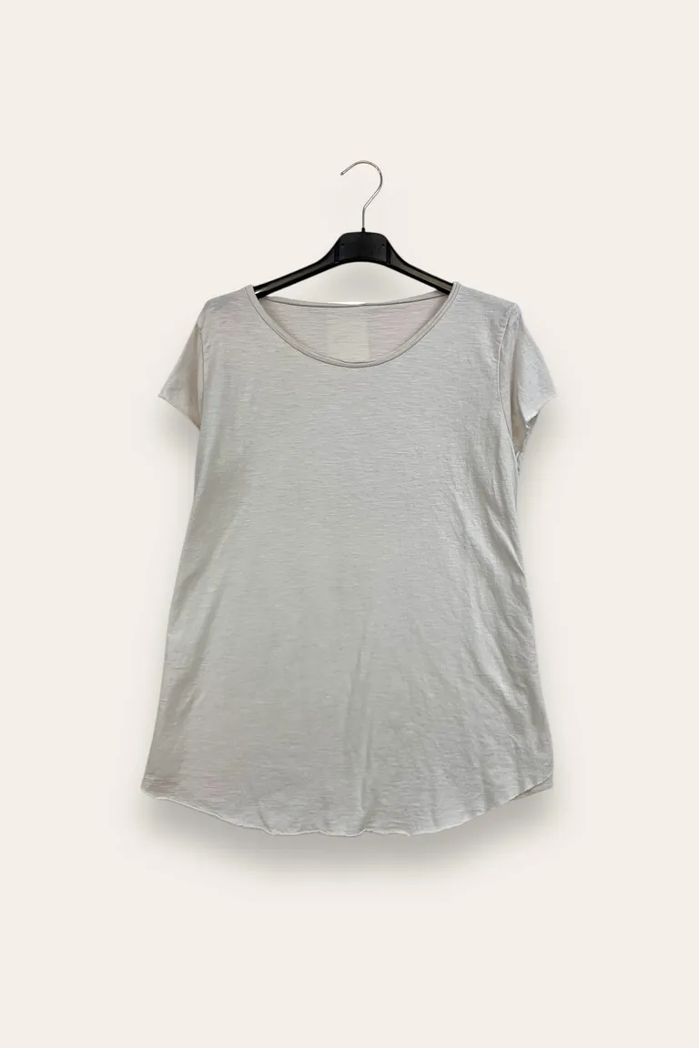 T-shirt - Image 11