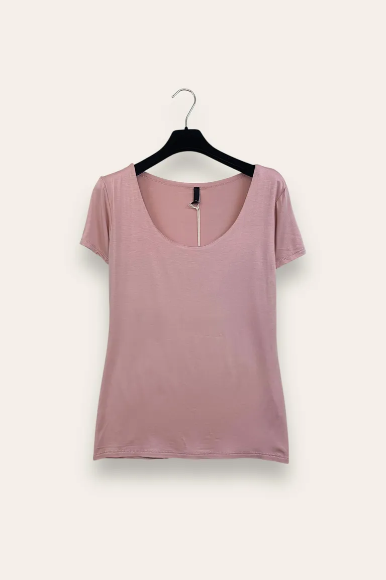 T-shirt - Image 1
