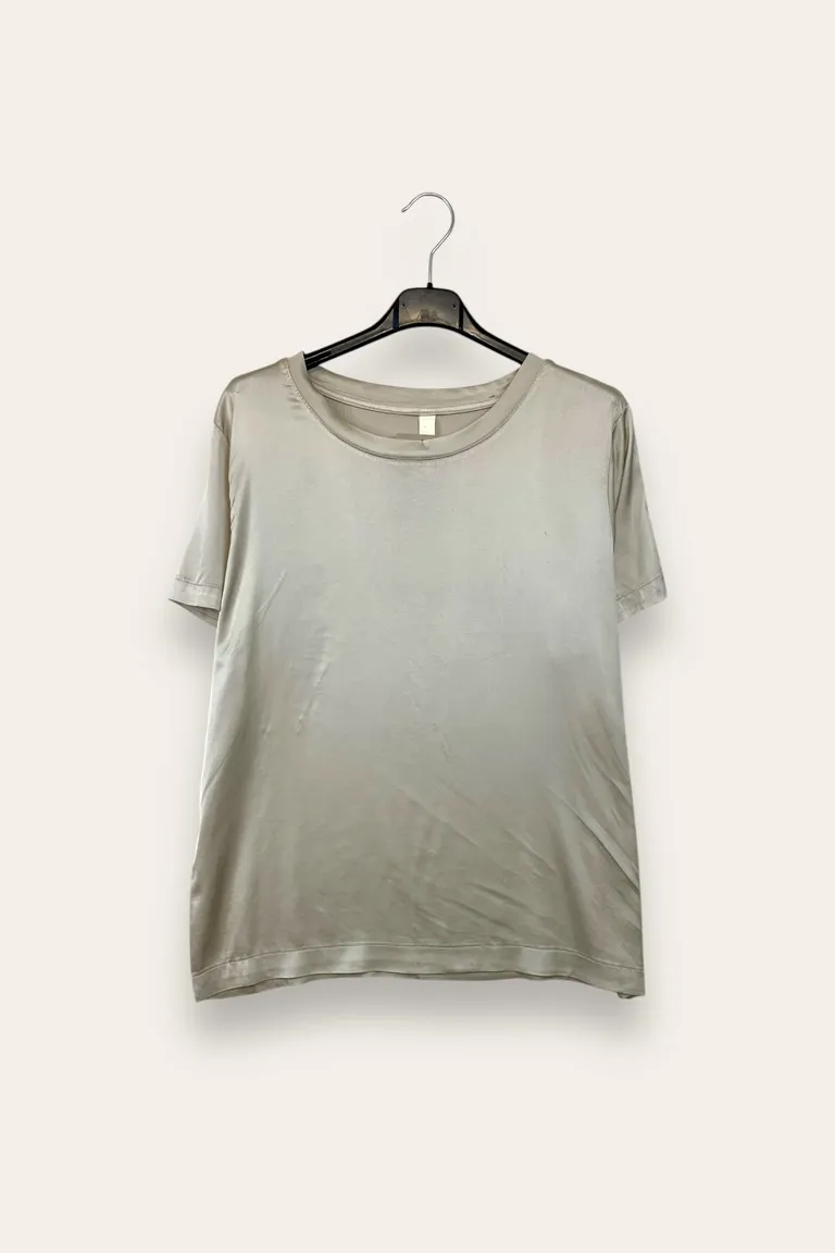 T-shirt - Image 6