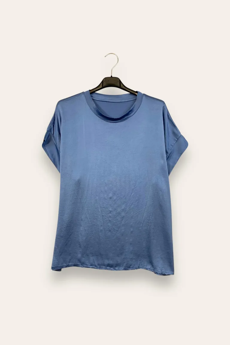 T-shirt - Image 1