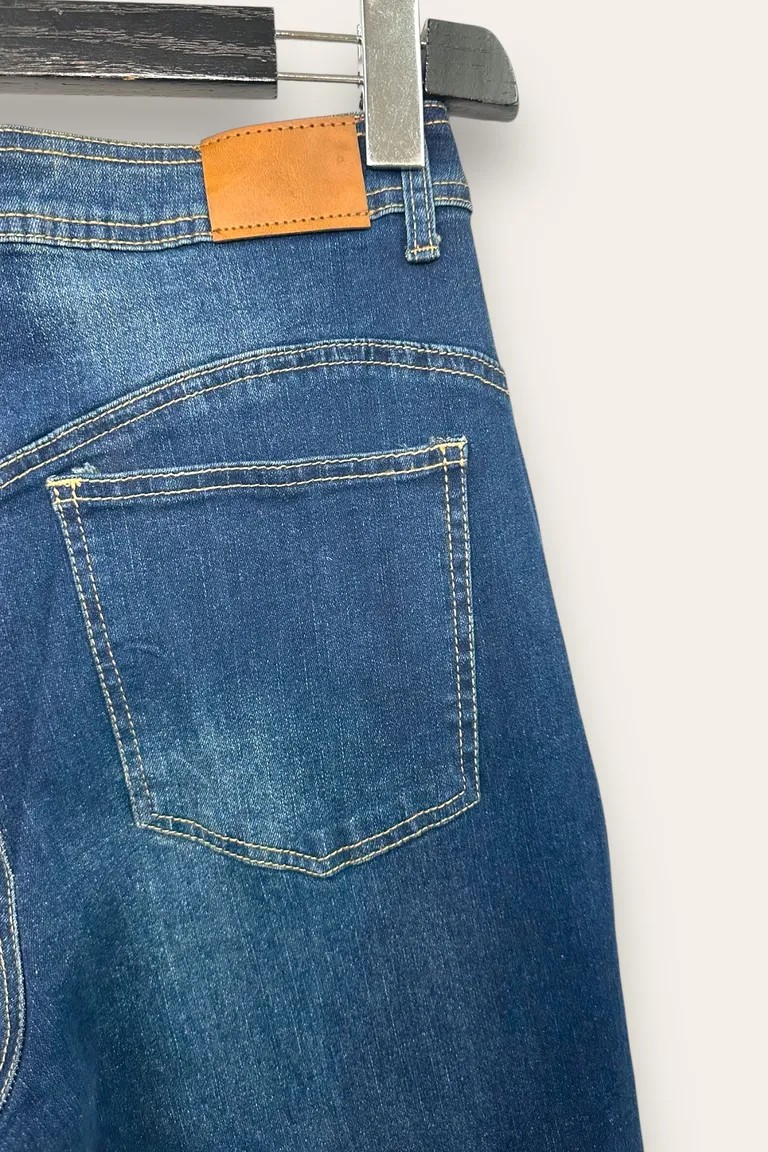 Jeans - Image 4