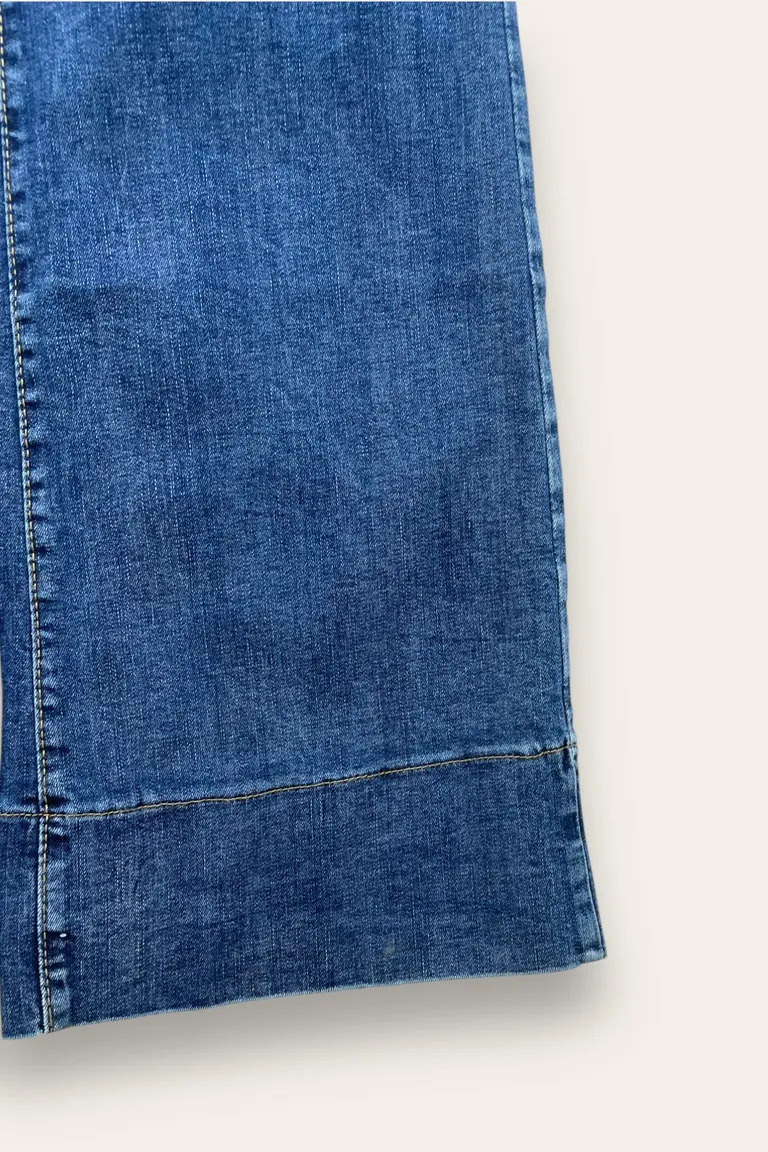 Jeans - Image 2