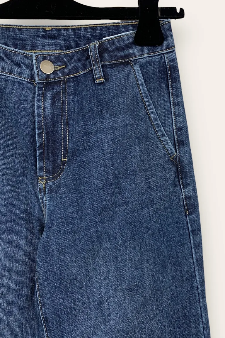 Jeans - Image 2