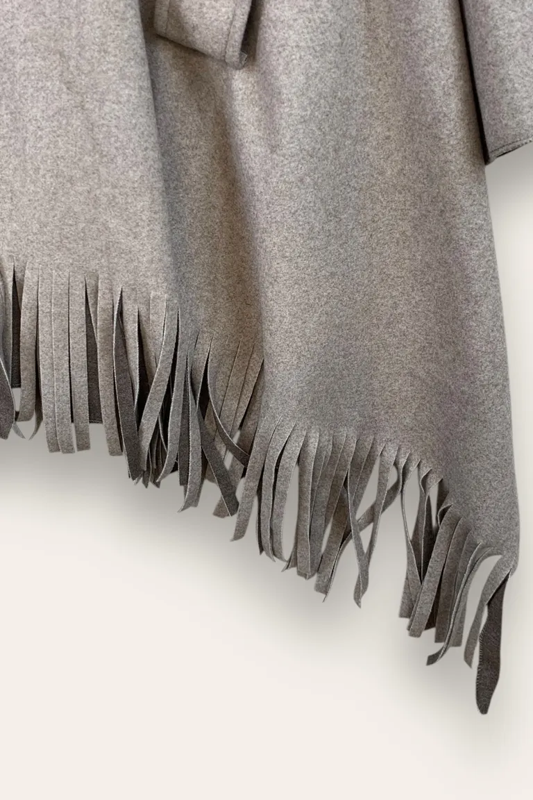 Poncho - Image 3