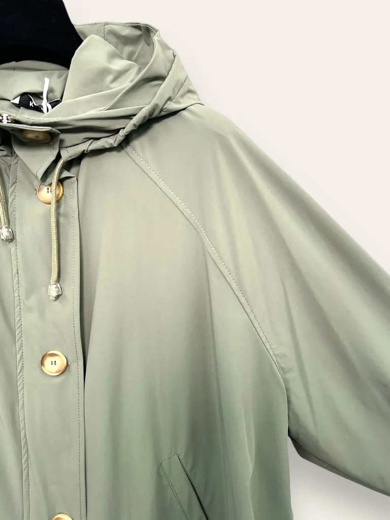 Parka - Image 2