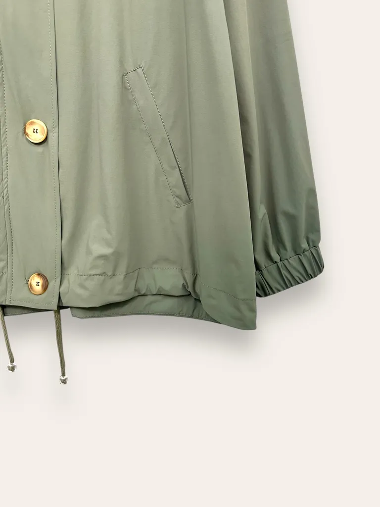 Parka - Image 3