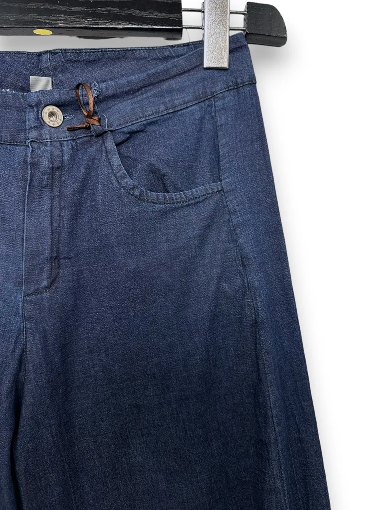Jeans - Image 2