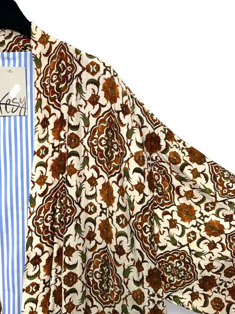 Kimono - Image 2