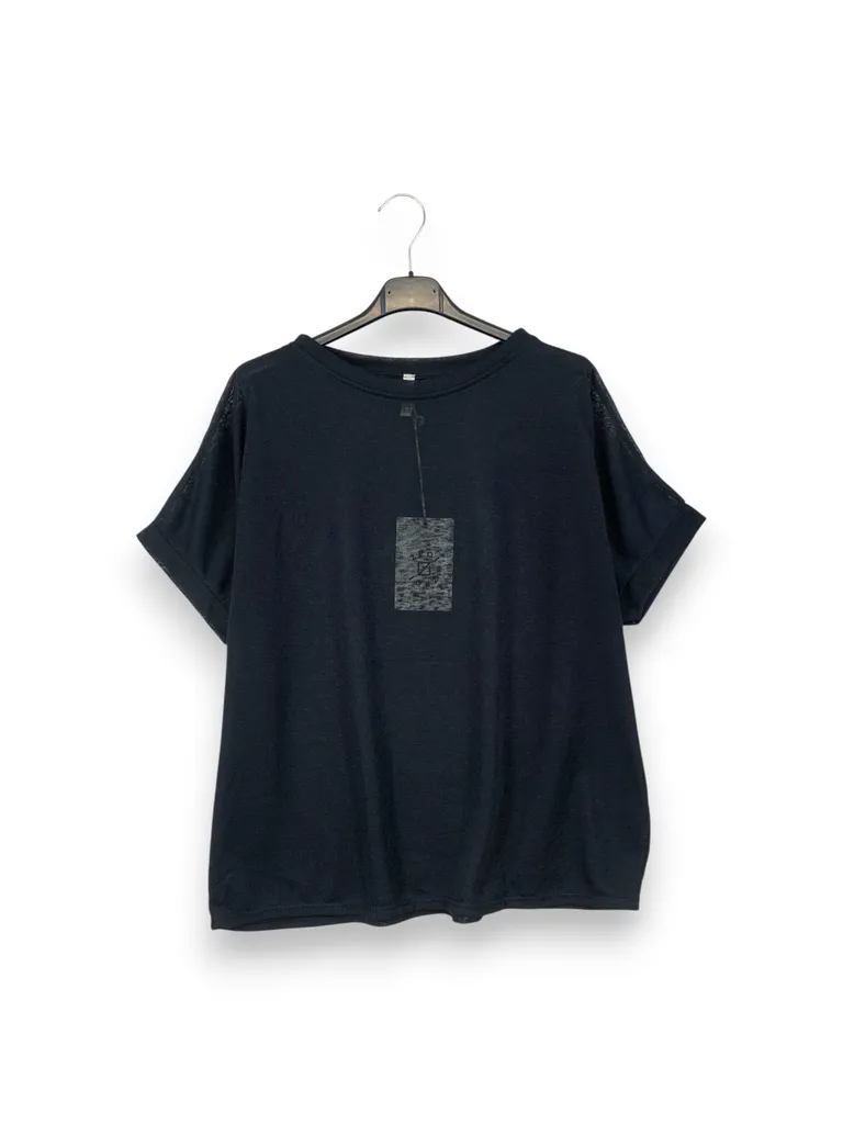 T-shirt - Image 12