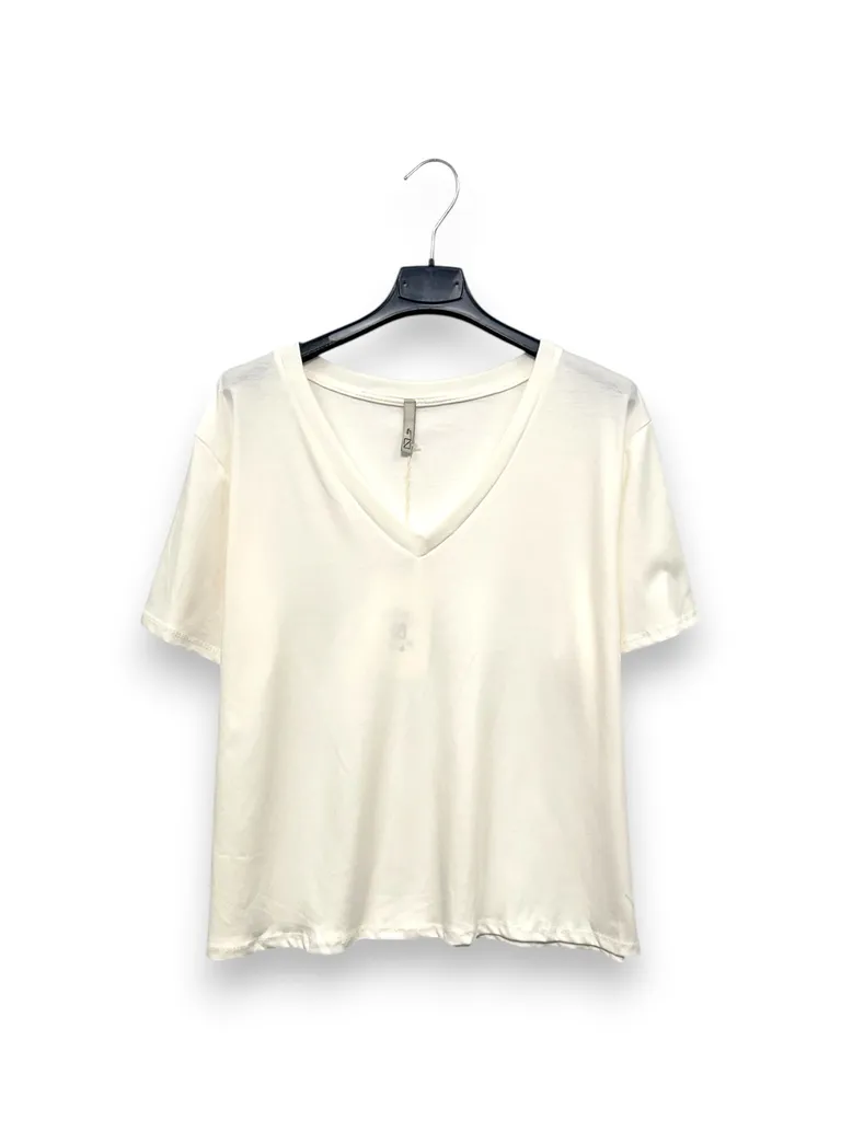 T-shirt - Image 13