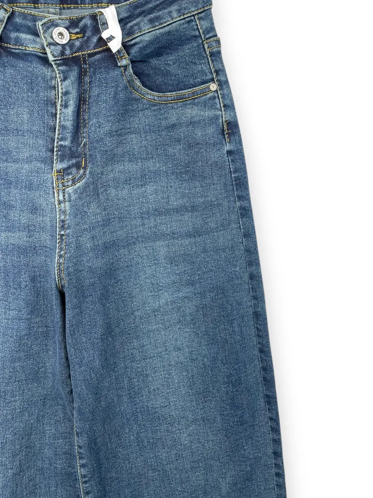 Jeans - Image 2