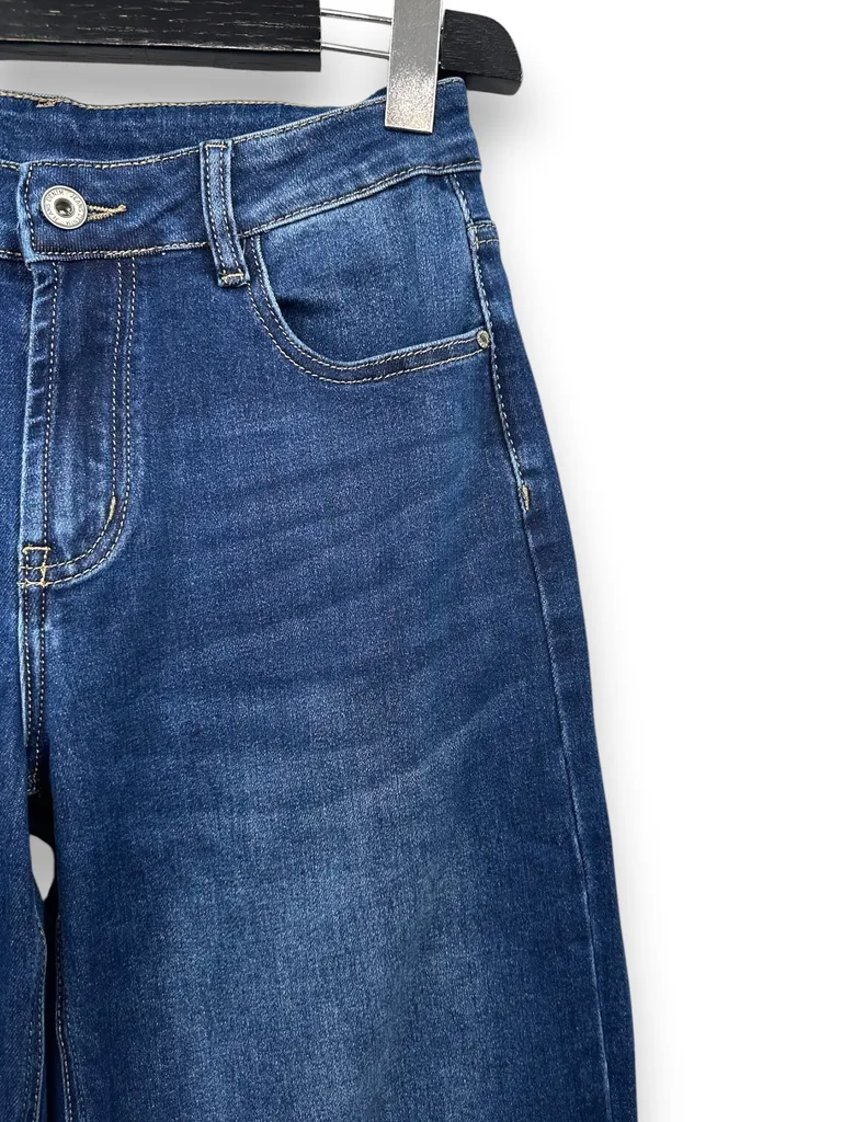 Jeans - Image 2