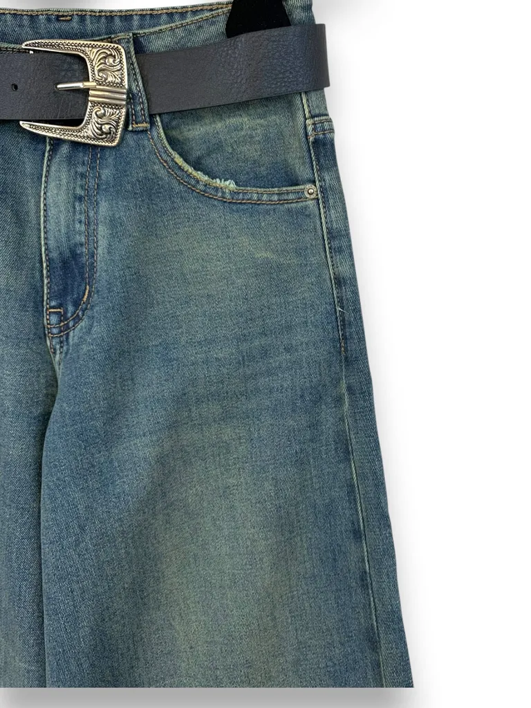 Jeans - Image 2