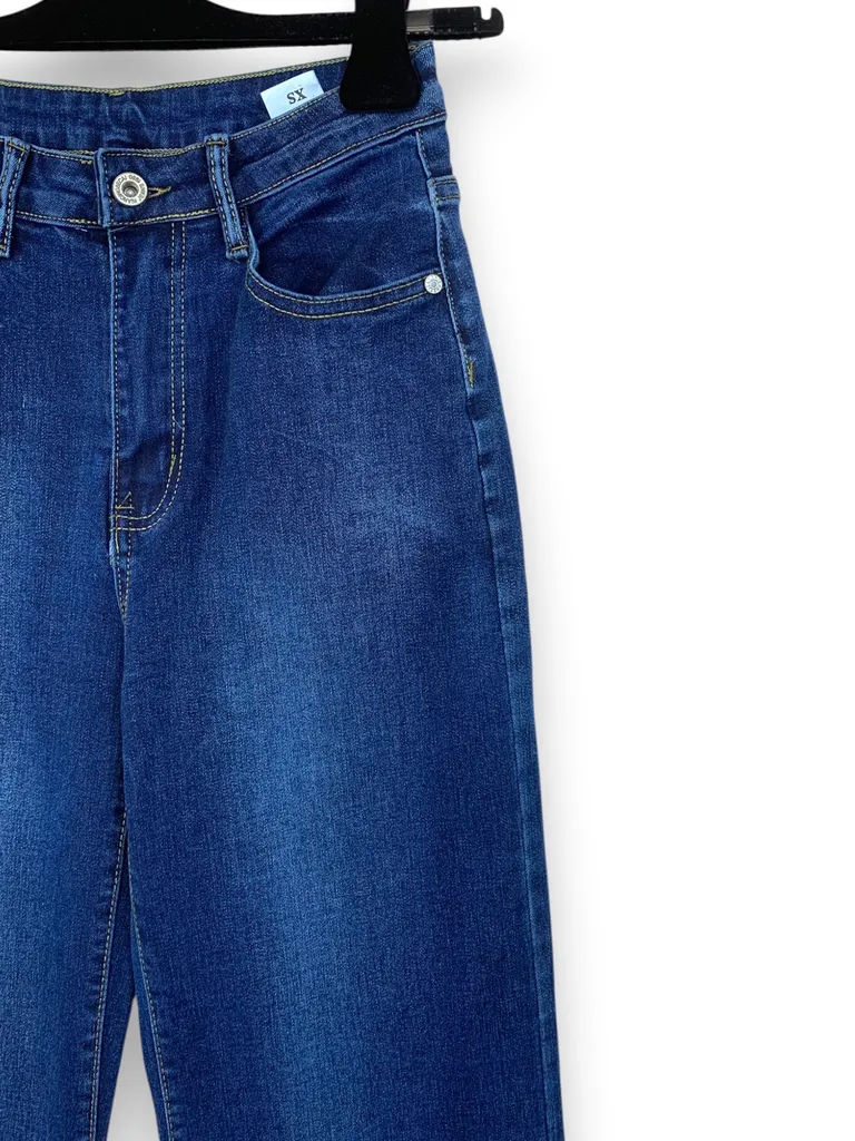 Jeans - Image 2