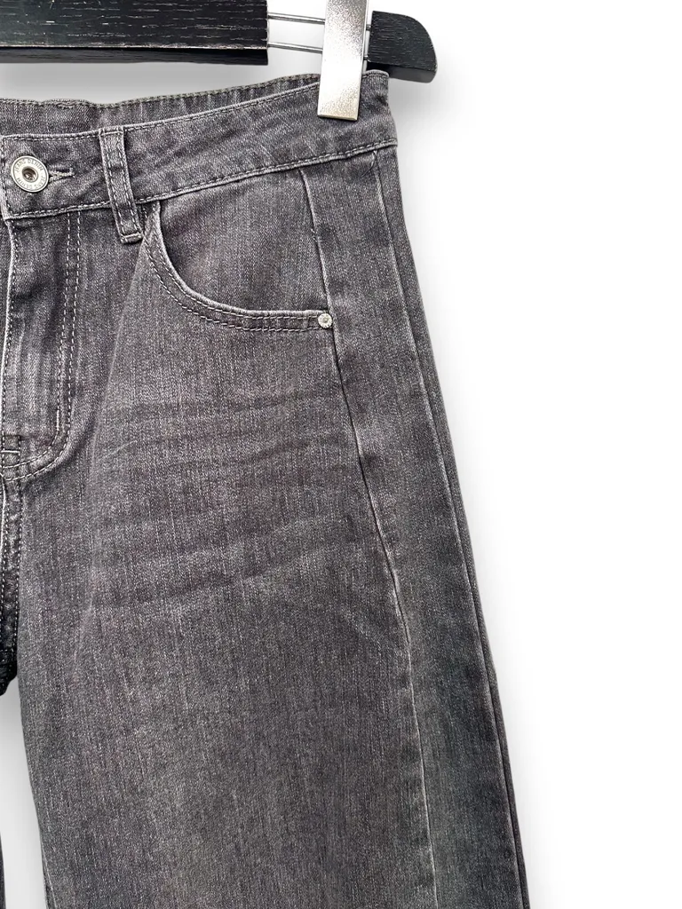 Jeans - Image 2