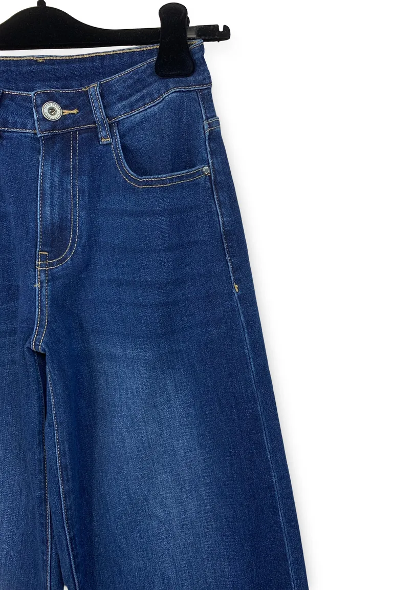 Jeans - Image 2