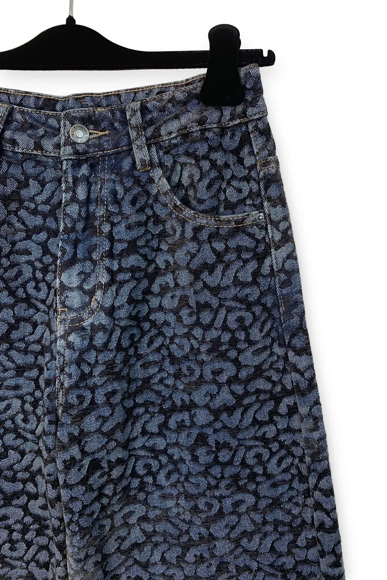 Jeans - Image 2