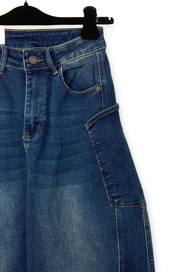 Jeans - Image 2