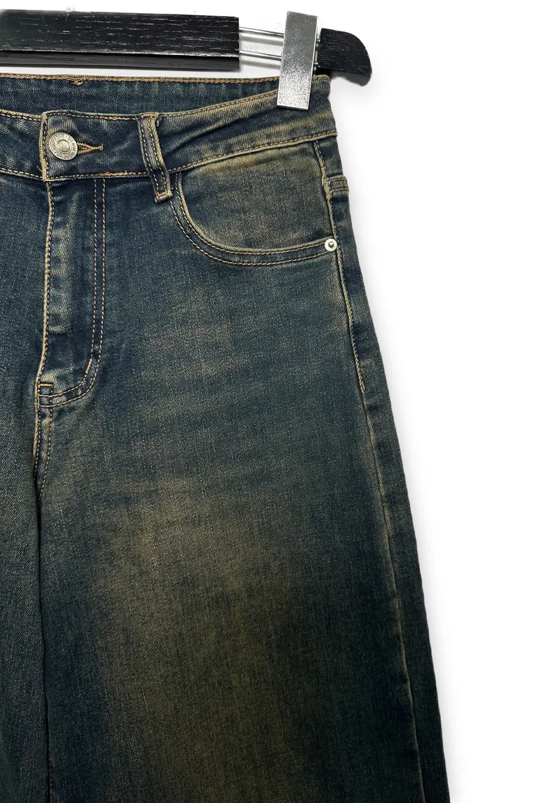 Jeans - Image 2
