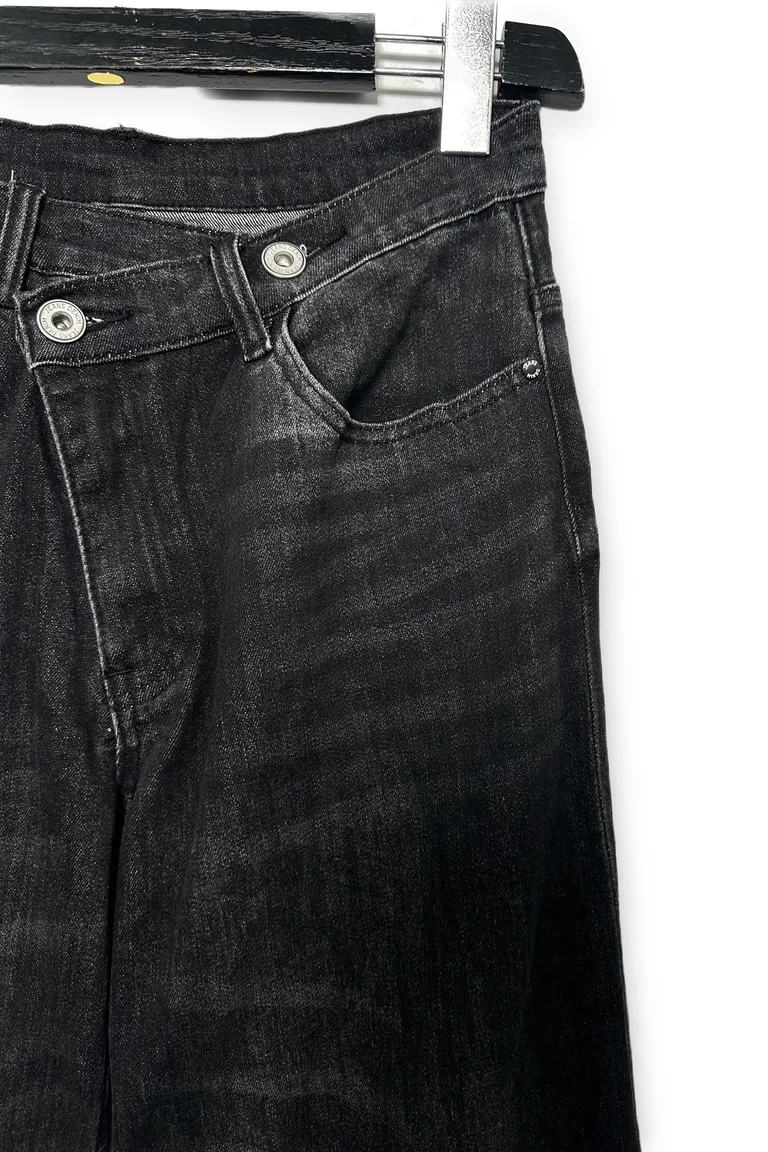 Jeans - Image 2
